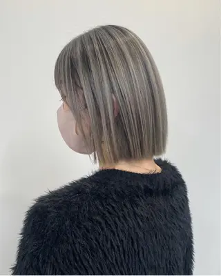 ショート カラー ネイル マツエク・マツパ アイブロウ ハイライト、レイヤー カット/西梅田/中西のヘアスタイル