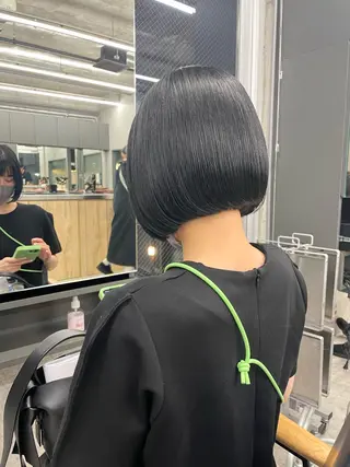 ミディアム 佐伯 和佳のヘアスタイル