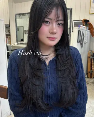 ロング Ann./艶髪 /レイヤーカットのヘアスタイル