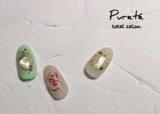 カラー ネイル nailsalon Puretéのネイルデザイン