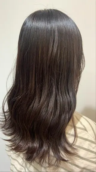 カラー 西崎 満里奈のヘアスタイル