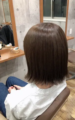 ミディアム カラー _WHITE＋ 南海難波店所属・射場 達也のヘアスタイル