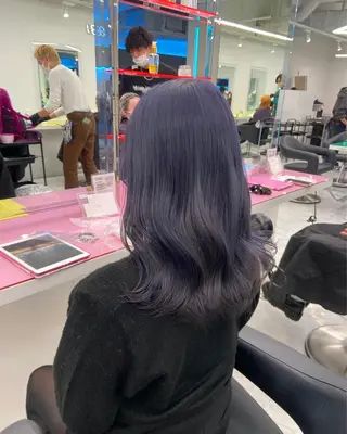 ミディアム カラー ワインレッド 🍒KAHOのヘアスタイル