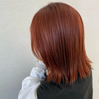 ミディアム カラー 佐藤 彩香のヘアスタイル