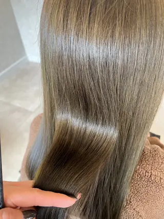 カラー 透明感カラー／ 髪質改善／武田遼香のヘアスタイル