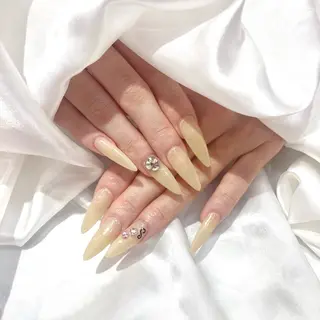 ネイル WISTERIA azusaのネイルデザイン