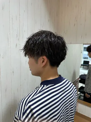 ショート パーマ メンズ 中嶋 紘夢のヘアスタイル