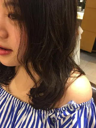 ロング パーマ 加藤 綾華のヘアスタイル