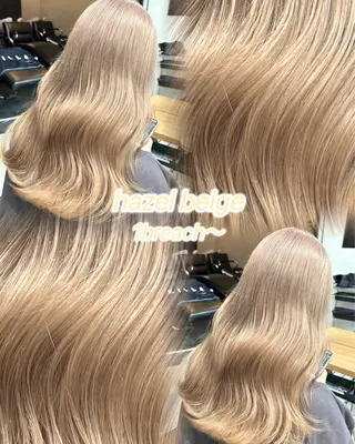 ロング カラー ヘアアレンジ 坂齋大地／レイヤー/ ミルクティーのヘアスタイル