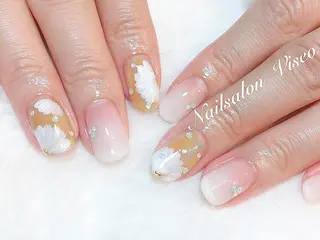 ネイル Viseo《6週間 長持ちパラジェル》のネイルデザイン