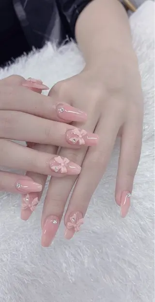 ネイル 佐藤 依娜のネイルデザイン