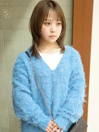 ミディアム カラー (h)wim ウィムのヘアスタイル