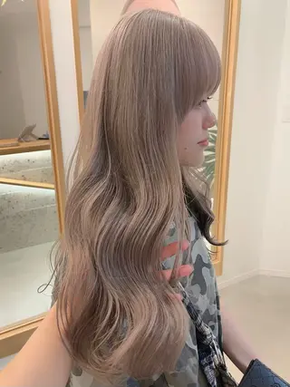 ロング marino/ カラー/顔周りカットのヘアスタイル