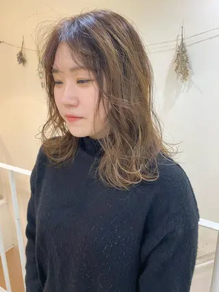 ロング カラー three.北浜所属・前竹 那生のヘアスタイル