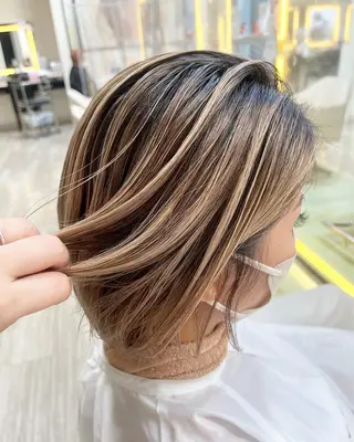 ミディアム カラー 駅チカ【ali'i】 アリイ花崎友美☘のヘアスタイル