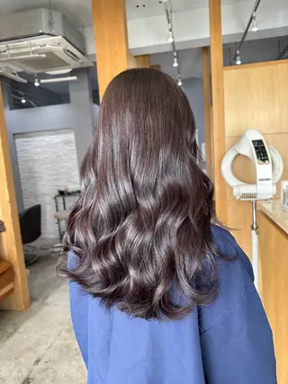 ミディアム miloc MOMOKAのヘアスタイル