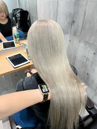 ロング カラー newi赤羽 HINATAのヘアスタイル