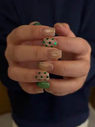 ネイル soi.__mako ⠀のネイルデザイン