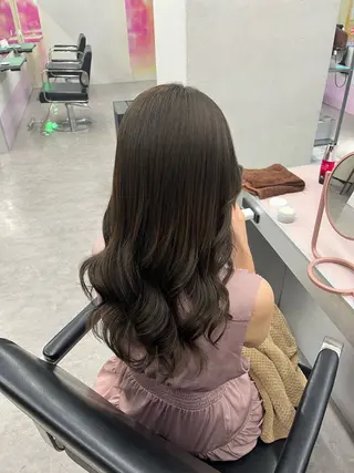 ロング 奥野碧🌈艶髪 /ダメージレスカラーのヘアスタイル