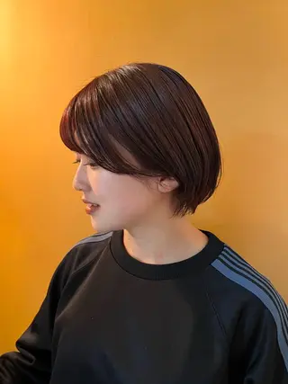 ショート AOI 　ヘアカラ ー / ブリーチのヘアスタイル