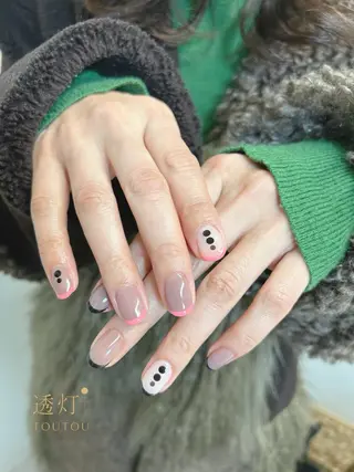 ネイル 透灯 TOUTOU所属・透灯 TOUTOU 🪄のネイルデザイン