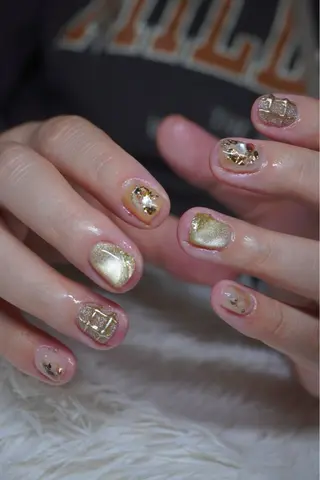 ネイル aya 𓂃のネイルデザイン