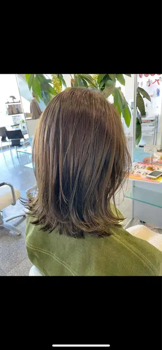 ミディアム カラー MERu所属・MERu/高橋裕之 /レイヤー/艶カラーのヘアスタイル