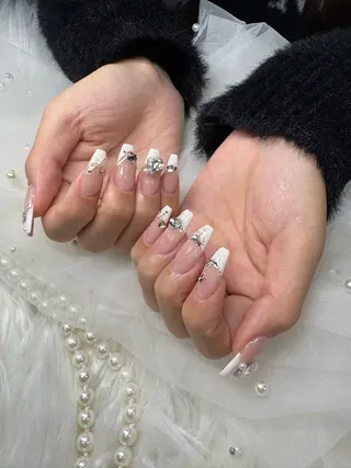 ネイル SHION  のネイルデザイン