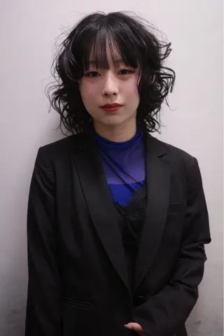 ミディアム MIURA HANAKIのヘアスタイル