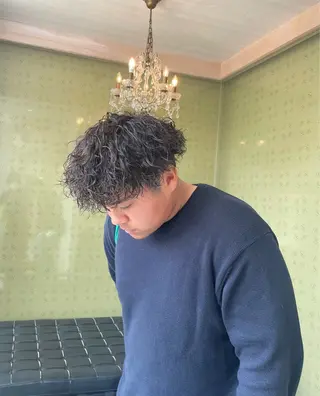 ショート パーマ メンズ 堀田 柊のヘアスタイル