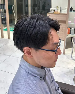 ショート メンズ ハイトーン/レイヤー 藤田健太郎のヘアスタイル