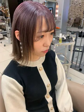 ミディアム カラー 羽エクステ🩷 🤍まき🤍のヘアスタイル