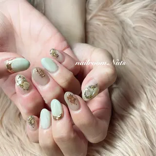 ネイル nailsalon Nutsのネイルデザイン