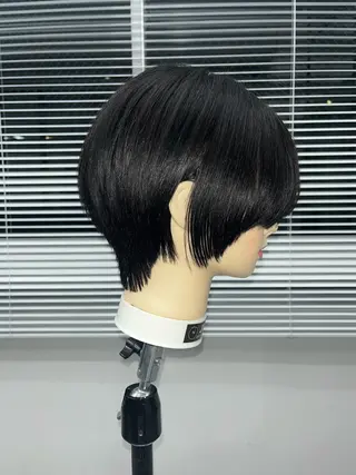 ショート kosoraレイヤー ハイトーン/デザインのヘアスタイル