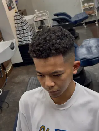 ショート Cam's豊見城店所属・無料‼︎メンズ限定 URASAKIのヘアスタイル