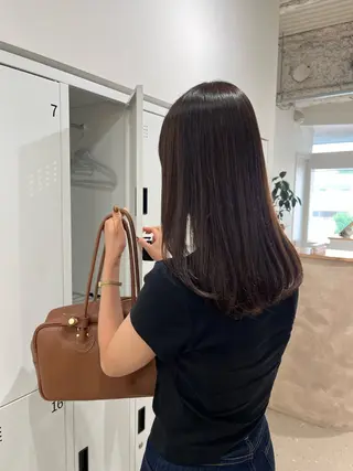 セミロング カラー 阪本 桃のヘアスタイル