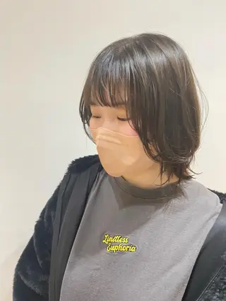 ショート カラー 大人かわいい×艶髪 🤍塩川のヘアスタイル