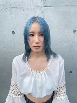 ミディアム カラー 佐伯 和佳のヘアスタイル