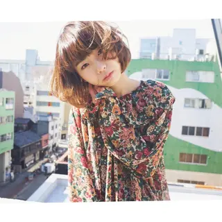 ショート カラー ✨艶ブリーチカラー ✨四ノ宮裕己のヘアスタイル