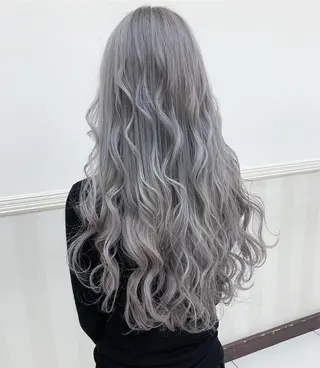 ロング カラー N° jillva ♦️川端裕司♦️のヘアスタイル