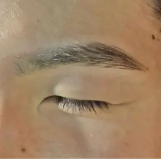 メンズ アイブロウ 金子 茉央のマツエク・マツパデザイン