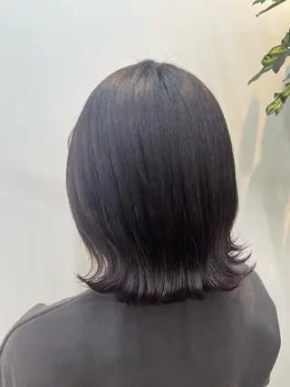 ミディアム カラー yuika .のヘアスタイル