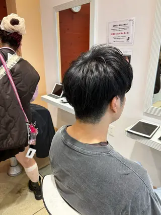 メンズ 透明感カラー/ くびれヘア/ユウユのヘアスタイル