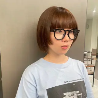 ショート ブリーチ/レイヤー 🌻Mutsumiのヘアスタイル