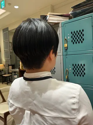 ショート ｼｮｰﾄｶｯﾄ 梅田 山下　すみれのヘアスタイル