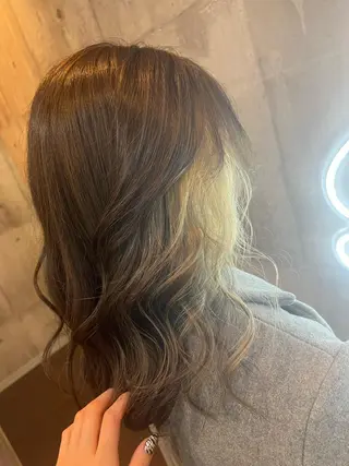 ミディアム カラー ミルクティーハイトー ン💖Mikaのヘアスタイル