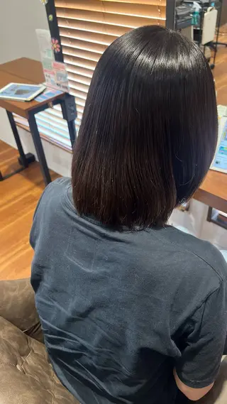 ミディアム いくみ/豊橋 /艶カラー/髪質改善のヘアスタイル