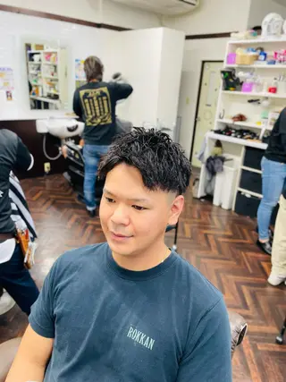ショート パーマ メンズ Cam's豊見城店所属・無料‼︎メンズ限定 URASAKIのヘアスタイル