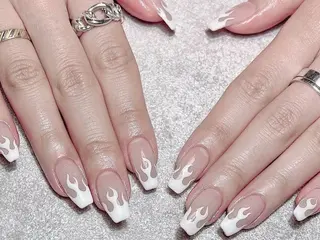 ネイル LUXE NAIL SALONのネイルデザイン