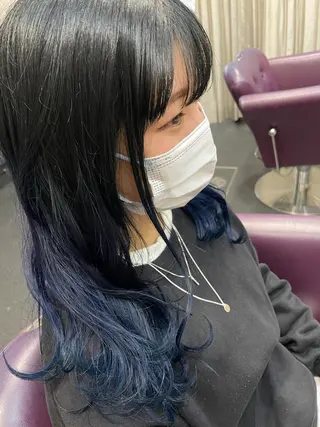 ミディアム 秋元 菜摘のヘアスタイル